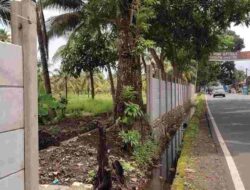 Pagar Pembatas Sebidang Tanah di Pangandaran Ganggu Estetika
