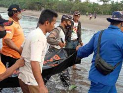 Bocah Hilang Tenggelam di Pantai Pangandaran Ditemukan Mengambang