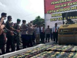 Polres Pangandaran Musnahkan 988 Botol Miras Hasil Sitaan