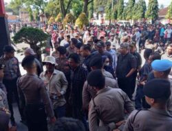 Dukung Pemkab Lawan Tindakan Provokasi, Ribuan Masyarakat Peduli Pangandaran Datangi Gedung DPRD