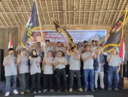 Kukuhkan Relawan DGP8 di Pangandaran, Eka Santosa Siap Jadi Guarantor Aspirasi Masyarakat Jabar