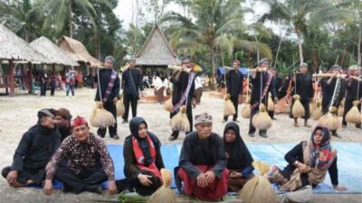 Jaga Tradisi dan Kebudayaan Leluhur, Festival Tampaling Rutin Digelar Warga Cikalong Pangandaran