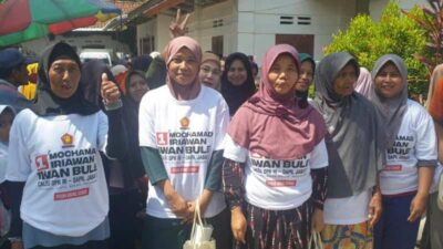 Sosok Pendukung Iwan Bule yang Bagikan Sembako untuk Kemenangan Prabowo-Gibran